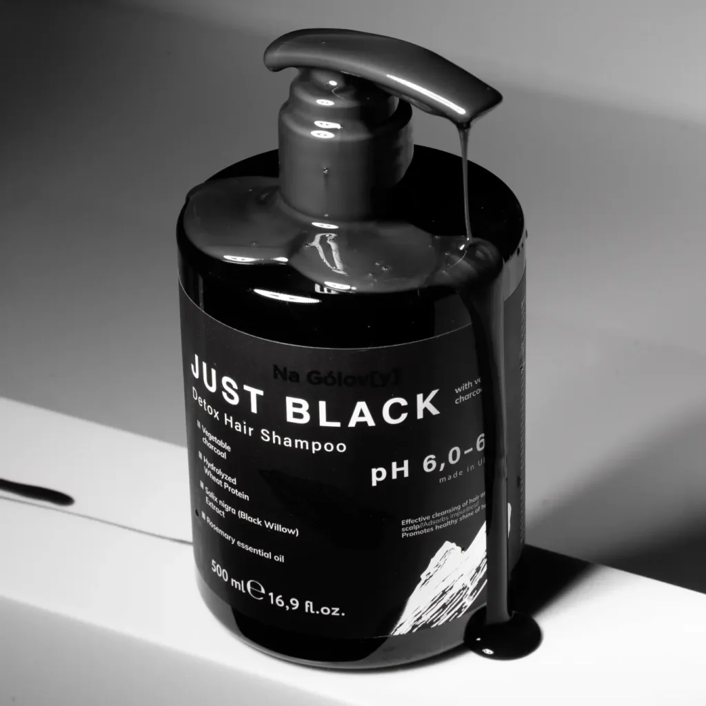 Детокс-шампунь для волосся JUST BLACK